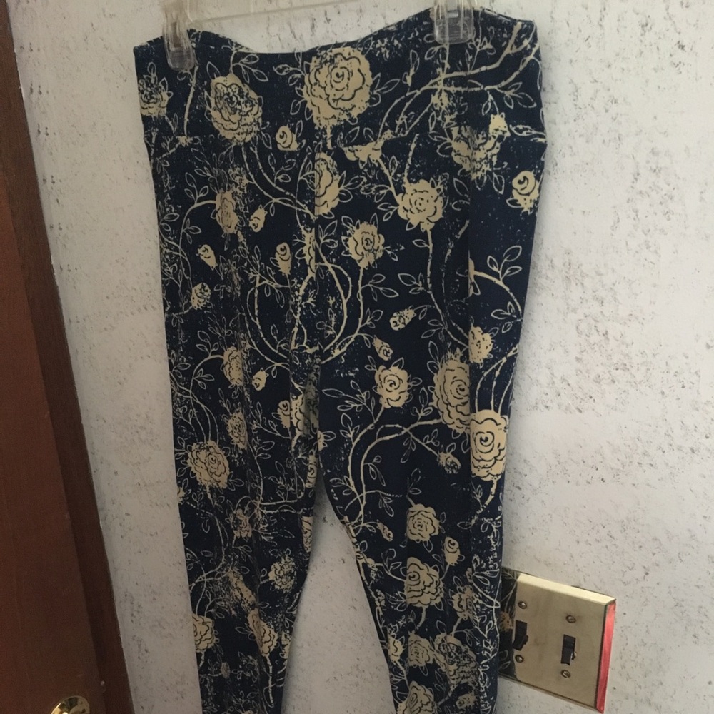 2 for $20 or 3 for $30 LuLaRoe TC leggings